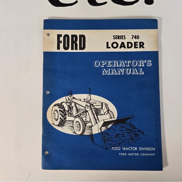 Lot of Ford Heavy Equipment Manuals - Picture 3 of 4
